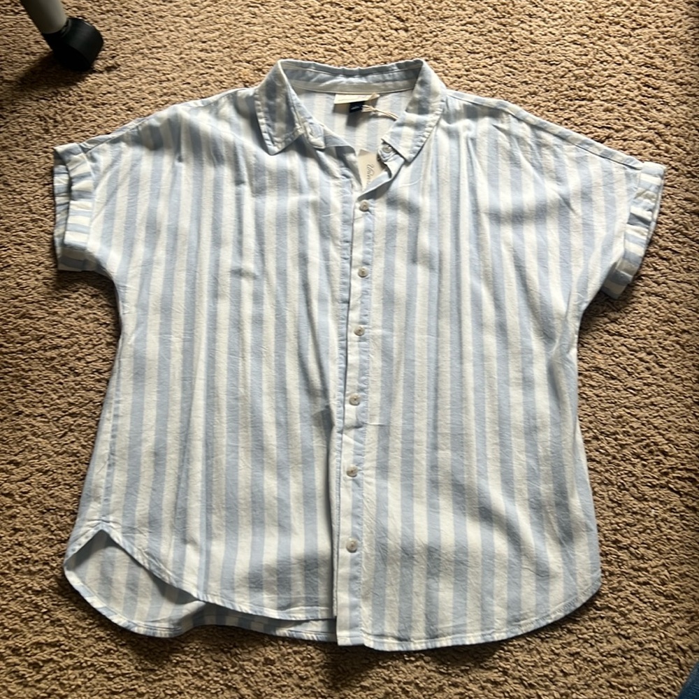 Universal Thread Blue Strip Shirt Button Down Size S